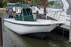 26ft Boston Whaler Yacht For Sale