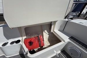 26ft Boston Whaler Yacht For Sale