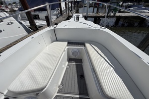 26ft Boston Whaler Yacht For Sale