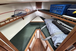 Sapphire 31ft Eastern Yacht For Sale