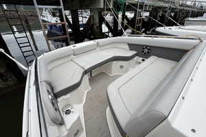 25ft Sea Ray Yacht For Sale