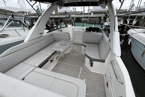 25ft Sea Ray Yacht For Sale