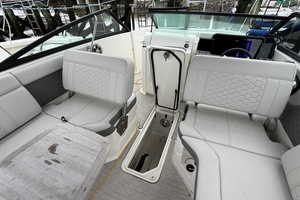 25ft Sea Ray Yacht For Sale