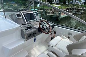 Pulling Chocks 33ft Chaparral Yacht For Sale