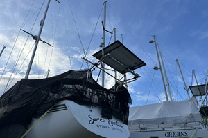 Sweet Emotion 42ft Endeavour Yacht For Sale