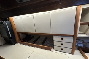 Sweet Emotion 42ft Endeavour Yacht For Sale