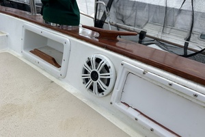 Sweet Emotion 42ft Endeavour Yacht For Sale