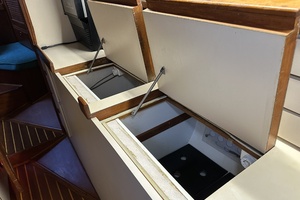 Sweet Emotion 42ft Endeavour Yacht For Sale