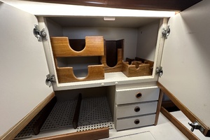 Sweet Emotion 42ft Endeavour Yacht For Sale