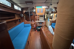 Sweet Emotion 42ft Endeavour Yacht For Sale