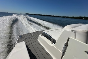 Aim High 33ft Chaparral Yacht For Sale