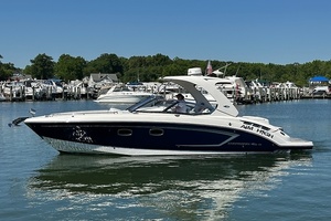 Aim High 33ft Chaparral Yacht For Sale