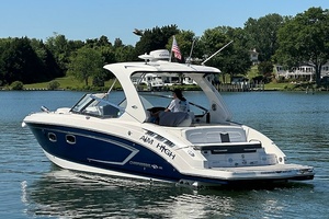 Aim High 33ft Chaparral Yacht For Sale