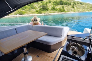 36ft Focus Motor Yachts Yacht For Sale