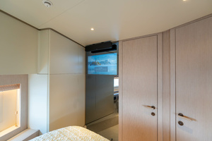 60FT (18.29M) AZIMUT