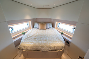 60FT (18.29M) AZIMUT