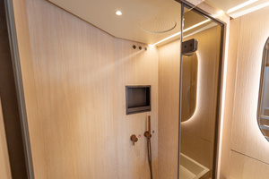 60FT (18.29M) AZIMUT