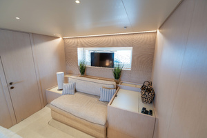 60FT (18.29M) AZIMUT
