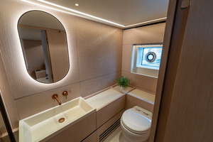 60FT (18.29M) AZIMUT