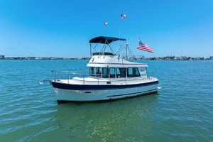 Escape 31ft Camano Yacht For Sale