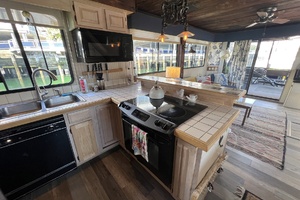 65ft Sumerset Yacht For Sale