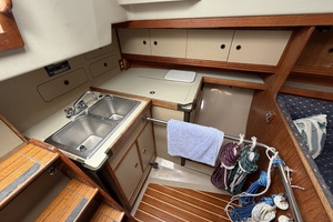 Relentless 35ft C amp C Yacht For Sale