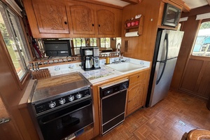50ft Marine Trader Yacht For Sale