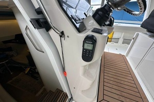 42FT (12.95M) BOSTON WHALER