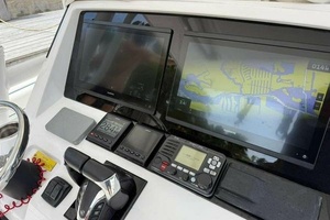 32ft Intrepid Yacht For Sale