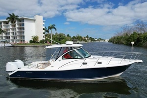 33ft Pursuit Yacht For Sale