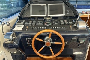 57ft Uniesse Yacht For Sale
