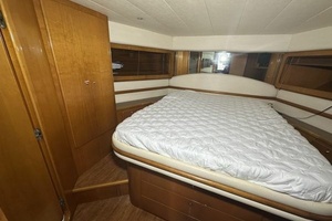 57ft Uniesse Yacht For Sale