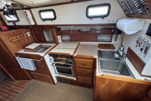 BIA 30ft Cape Dory Yacht For Sale