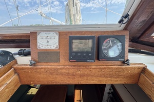 BIA 30ft Cape Dory Yacht For Sale