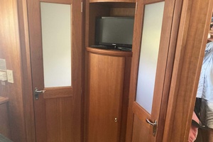 Main Express 39ft Silverton Yacht For Sale