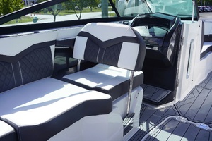 25ft Monterey Yacht For Sale