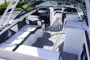 25ft Monterey Yacht For Sale