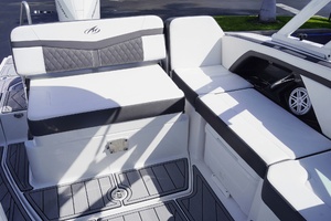 25ft Monterey Yacht For Sale