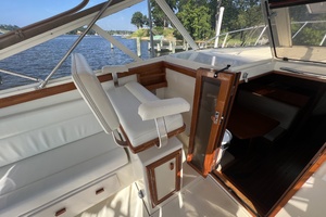 35ft Viking Yacht For Sale