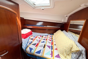 SOUND WAVES 42ft Beneteau Yacht For Sale