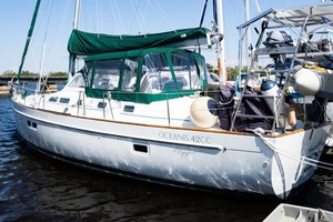 SOUND WAVES 42ft Beneteau Yacht For Sale
