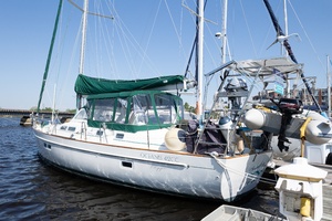 SOUND WAVES 42ft Beneteau Yacht For Sale