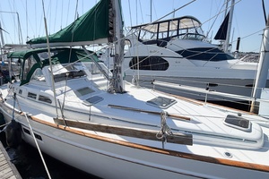 SOUND WAVES 42ft Beneteau Yacht For Sale