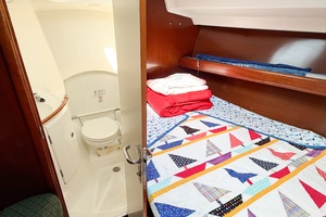 SOUND WAVES 42ft Beneteau Yacht For Sale