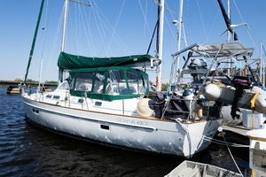 42' Beneteau 2002