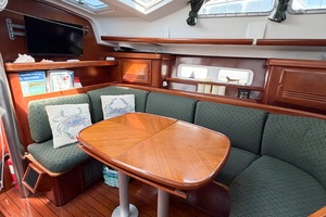 SOUND WAVES 42ft Beneteau Yacht For Sale