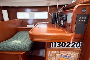 SOUND WAVES 42ft Beneteau Yacht For Sale