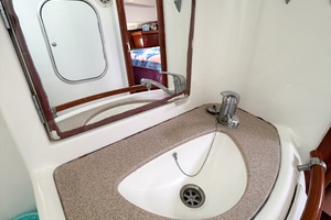 SOUND WAVES 42ft Beneteau Yacht For Sale