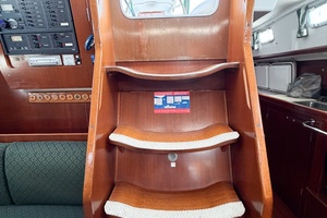 SOUND WAVES 42ft Beneteau Yacht For Sale