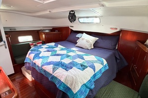 SOUND WAVES 42ft Beneteau Yacht For Sale